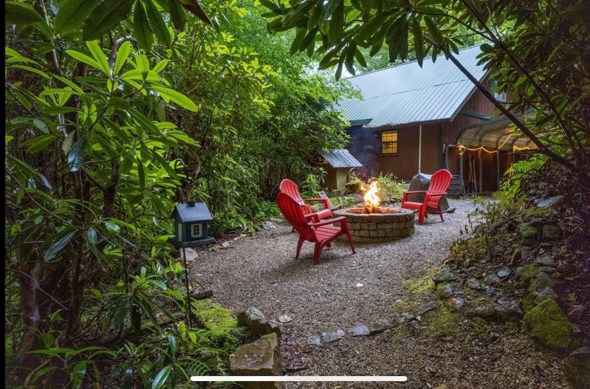Mountain Cabin Retreat Near Andrews